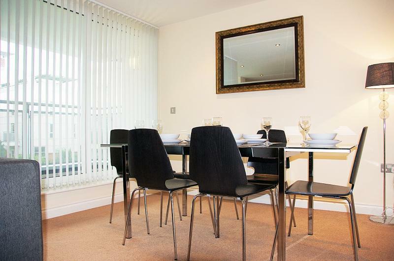 Ur Stay Apartments Leicester Bagian luar foto